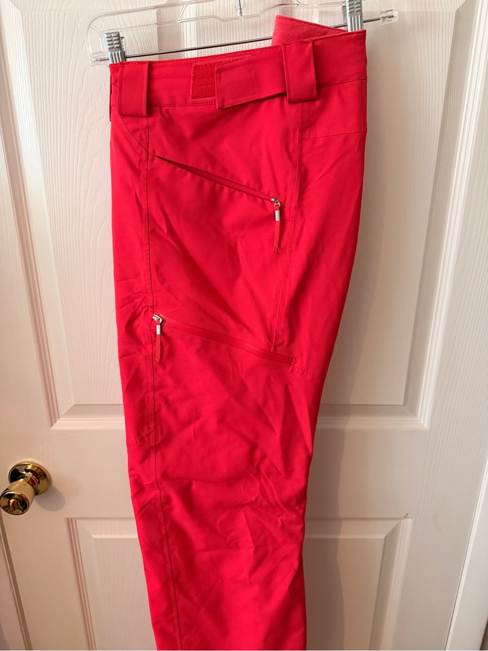 The North Face Women’s Freedom Insulated Pant. Worn twice. Ski, play.